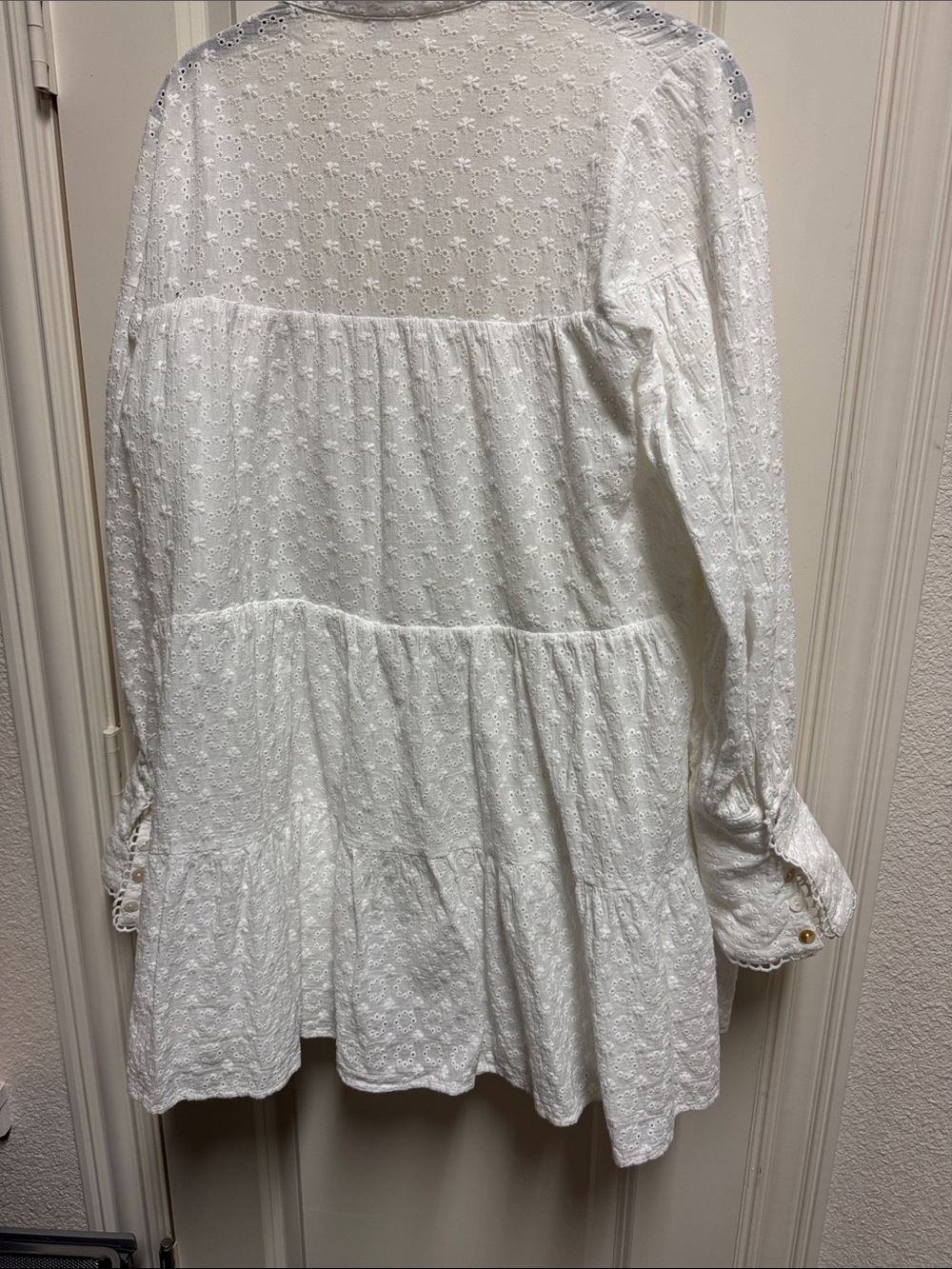 White tunic - Picture 5 of 5